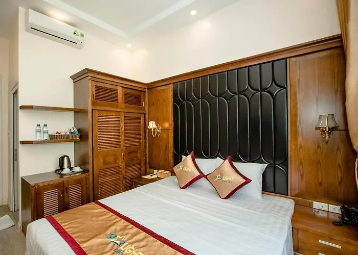 Starlight & Travel Hotel Ha Long